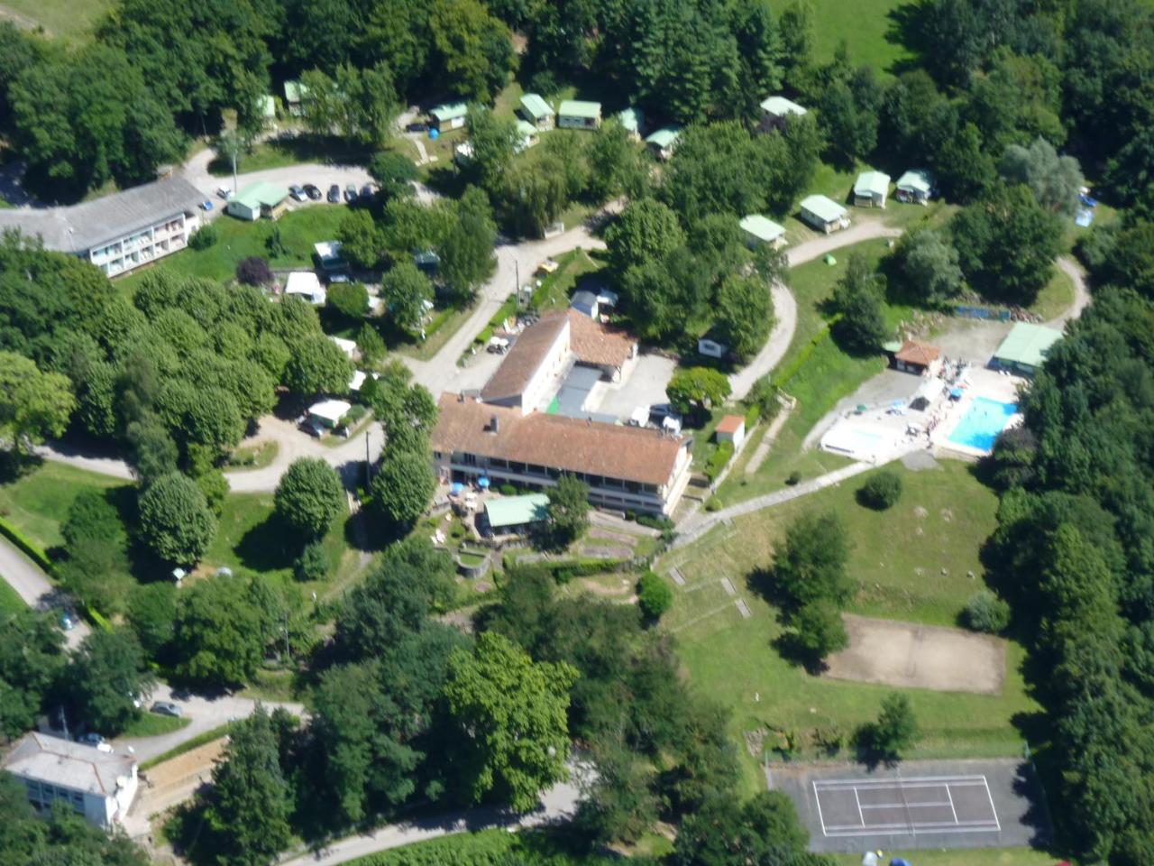 סן-ז'ירון Les Chambres Et Studios Camping Parc De Paletes מראה חיצוני תמונה